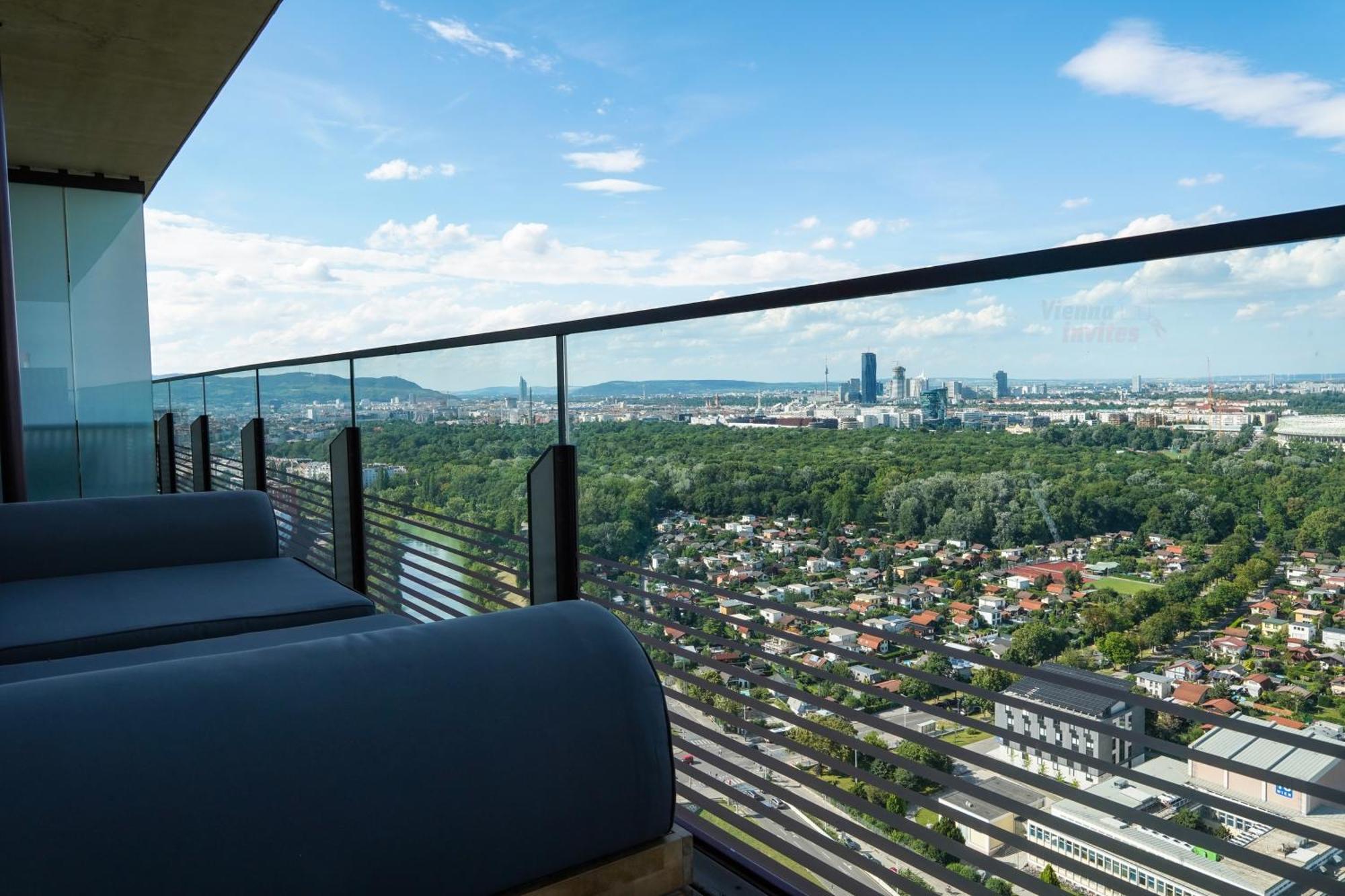 Triiiple 7Heaven - Amazing View On Top Floor With Rooftop Pool Wien Exteriör bild